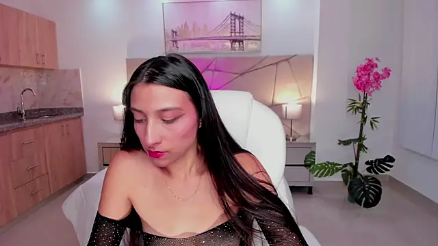 Kristen Rousse online show from September 25, 2025, 9:40 pm