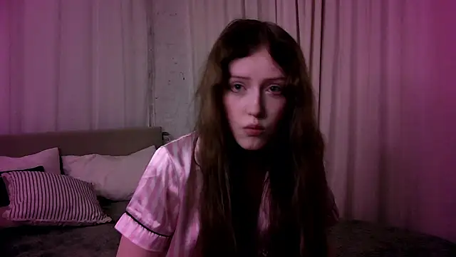 rosy petal online show from February 28, 2026, 7:04 pm