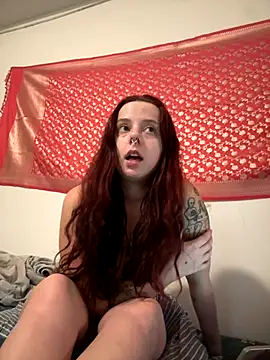 venusluvxoxo online show from October 29, 2025, 2:14 am