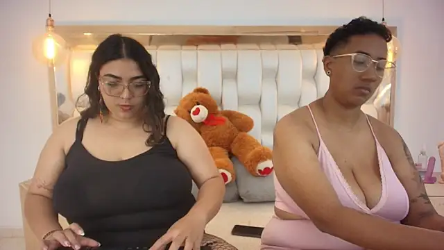 Snapshot of TiffantyAndStacy chatting on September 15, 2025, 7:36 pm TiffantyAndStacy online show from September 15, 2025, 7:36 pm