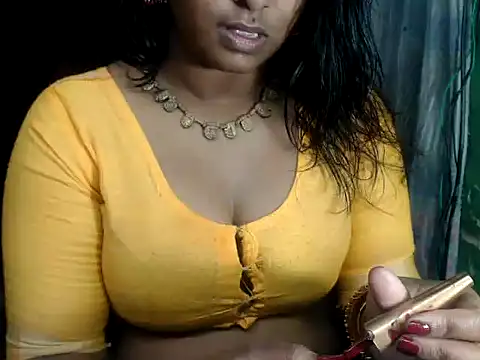 Snapshot of DearKimmi chatting on January 5, 2025, 4:25 am DearKimmi online show from January 5, 2025, 4:25 am