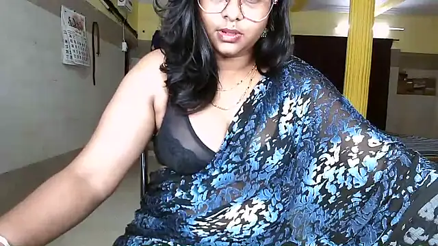 Snapshot of DearKimmi chatting on March 15, 2026, 6:03 pm DearKimmi online show from March 15, 2026, 6:03 pm