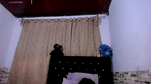 DaraKat18 online show from February 7, 2026, 10:13 pm