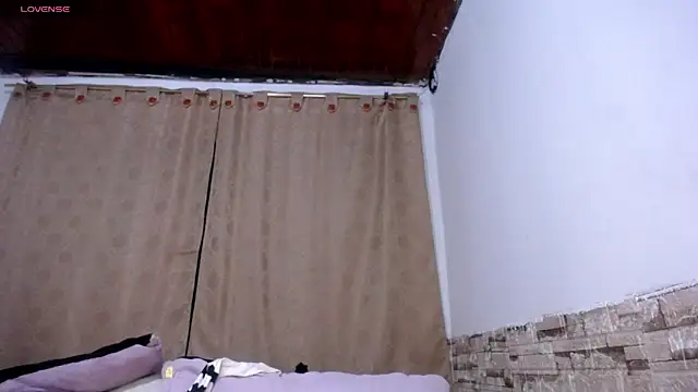 DaraKat18 online show from March 10, 2026, 10:37 pm