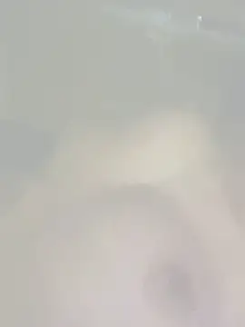 Snapshot of Alaia33200 chatting on October 1, 2025, 3:56 am Alaia33200 online show from October 1, 2025, 3:56 am