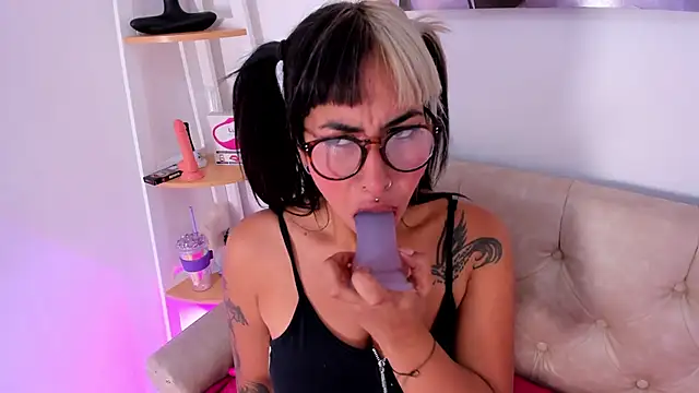 Rumi 666 online show from October 11, 2025, 11:42 am