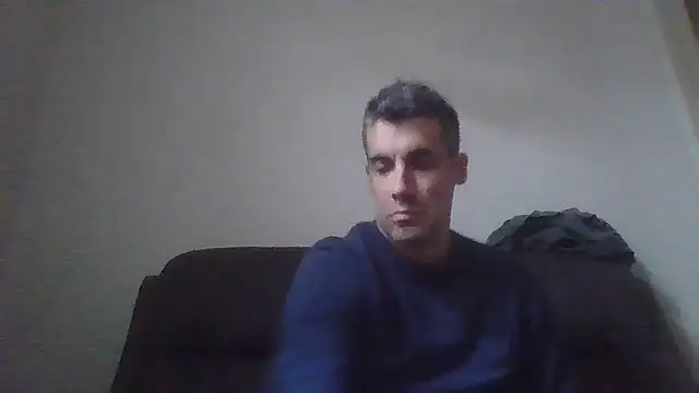 JulioIsHere4you online show from December 20, 2025, 12:45 pm