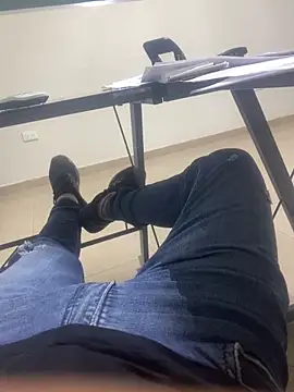 Chico031289 online show from April 4, 2026, 6:05 pm