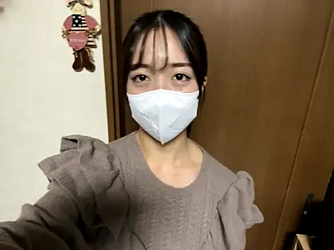 rafachama lvlv online show from December 4, 2025, 4:27 pm