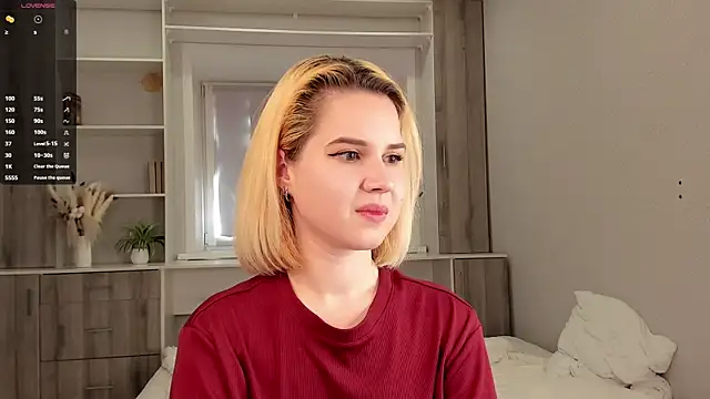 Snapshot of AgnesSonnek chatting on September 18, 2025, 3:41 am AgnesSonnek online show from September 18, 2025, 3:41 am