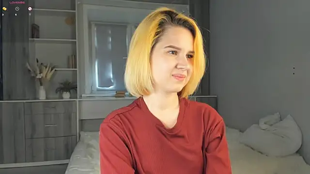 Snapshot of AgnesSonnek chatting on September 21, 2025, 1:18 am AgnesSonnek online show from September 21, 2025, 1:18 am