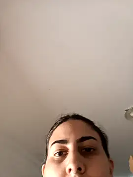 ApenasLys online show from October 25, 2025, 6:35 pm