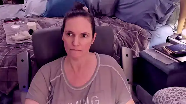 ninajaymes online show from January 4, 2025, 3:40 am