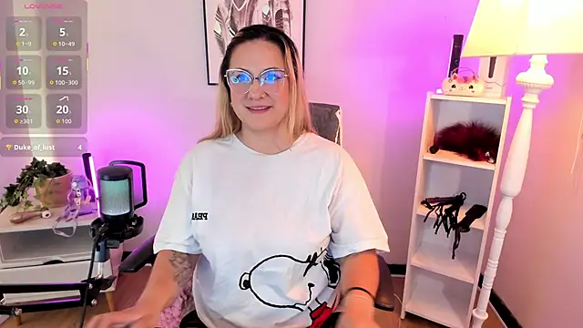 hollie joliie online show from March 31, 2026, 12:16 pm