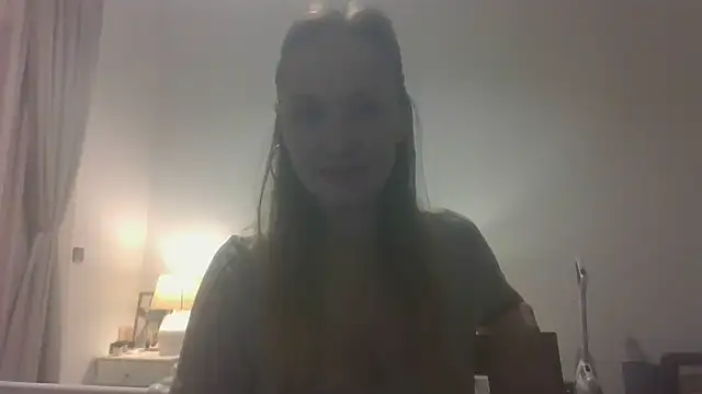 Snapshot of Molvina chatting on November 7, 2025, 6:08 pm Molvina online show from November 7, 2025, 6:08 pm