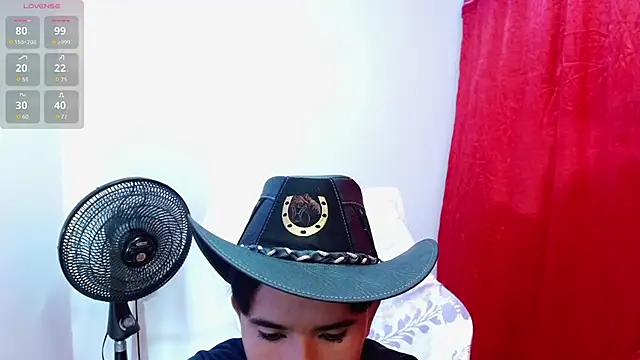 DayroDuran online show from October 11, 2025, 6:50 pm