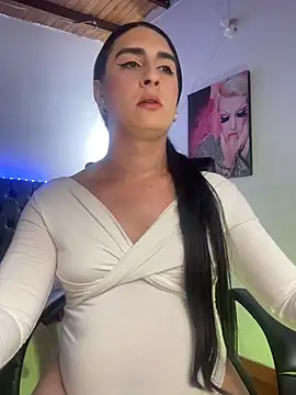 lola diez online show from June 6, 2026, 8:02 pm