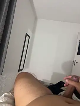 ErickFelipe25 online show from March 5, 2026, 4:19 am