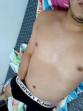 Alexboy022025 online show from October 8, 2025, 11:08 am