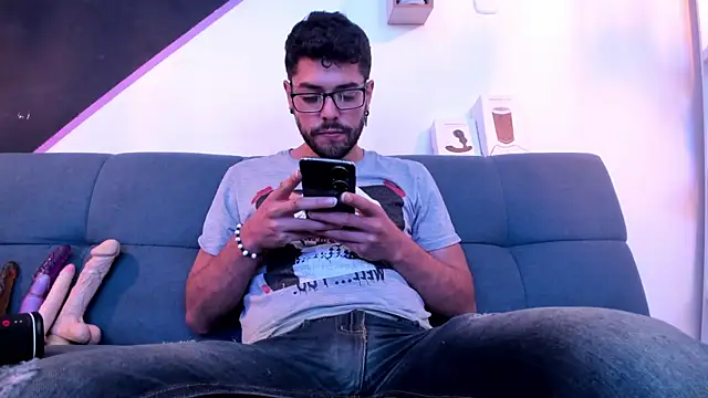 DanteWinter online show from October 8, 2025, 3:15 am