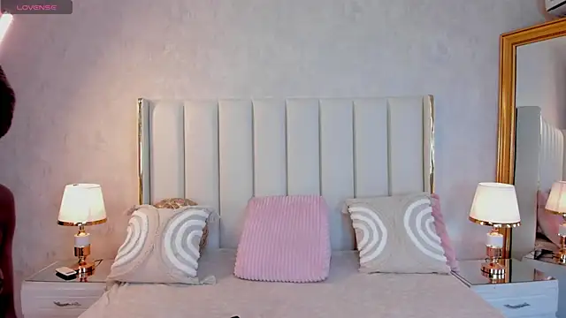 MadissonBonny  online show from November 15, 2025, 10:15 pm