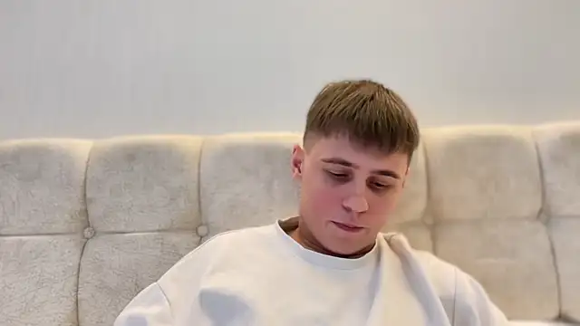 Tyler Garner online show from September 12, 2025, 1:33 pm