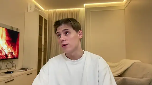 Tyler Garner online show from October 29, 2025, 2:19 pm