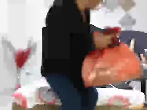 jatzibe hot 93 online show from November 19, 2025, 8:53 pm