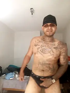 Snapshot of Tripalop chatting on March 15, 2026, 8:37 pm Tripalop online show from March 15, 2026, 8:37 pm