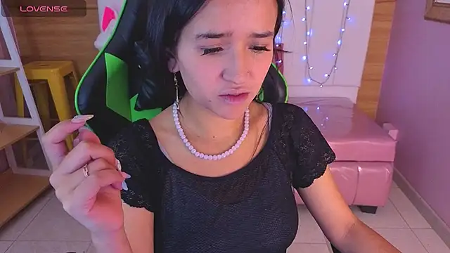 bella vibess s online show from February 24, 2026, 12:36 pm