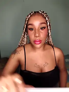 Queen Amara online show from September 26, 2025, 2:04 am