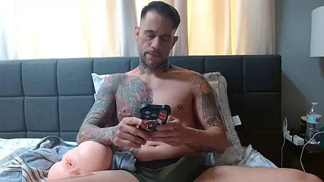 SexyFitDaddyy online show from March 28, 2026, 7:35 pm