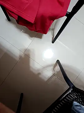 Gallo001 online show from December 15, 2025, 11:58 am