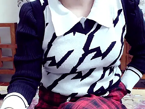 Ami 8x online show from November 18, 2025, 2:21 pm