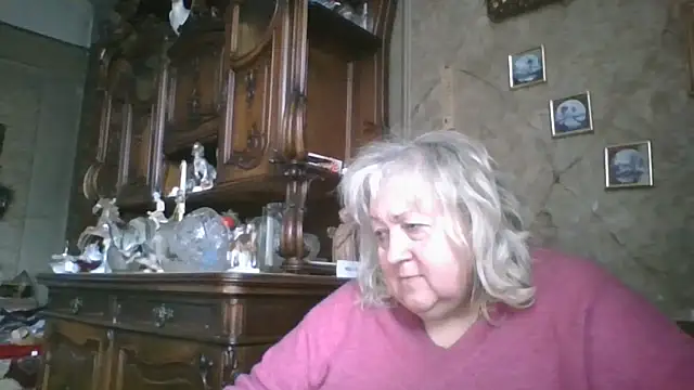 Lala-Love56 online show from June 6, 2026, 6:18 am
