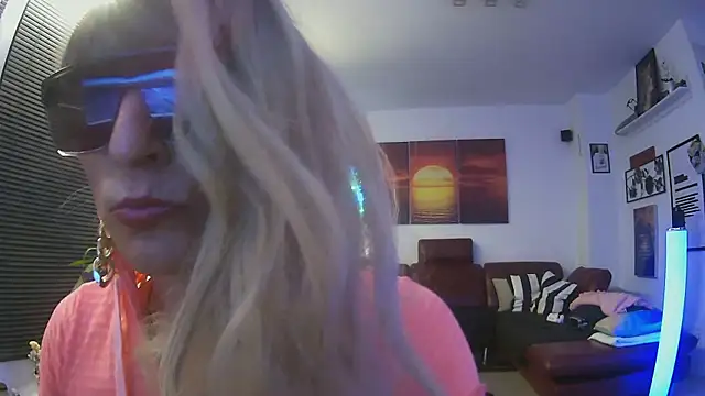 hellgirl1980 online show from October 28, 2025, 10:01 pm