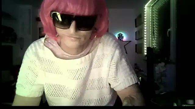 hellgirl1980 online show from April 23, 2026, 11:29 pm