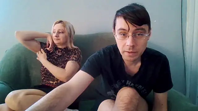 Snapshot of Eric_Basilio chatting on December 14, 2025, 12:32 pm Eric Basilio online show from December 14, 2025, 12:32 pm