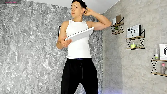 alex cumfit1 online show from January 10, 2026, 12:40 pm