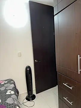 charlottekiss99 online show from April 17, 2026, 10:13 pm