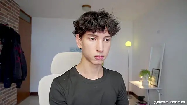 boream online show from October 1, 2025, 11:38 am