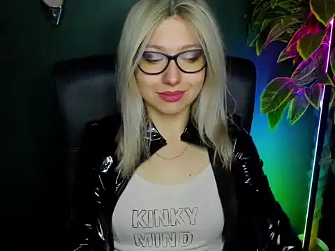 loveHeidi online show from October 1, 2025, 4:29 am