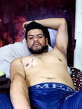 Neggajr87 online show from February 5, 2026, 11:53 pm