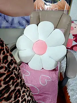 LadyMaiMai online show from February 14, 2026, 8:16 pm