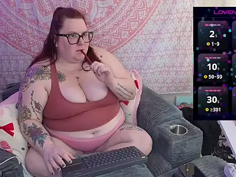 brookenicole3003 online show from May 31, 2026, 12:01 pm