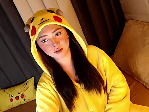 yourdevilsweettsx online show from March 19, 2026, 1:15 pm