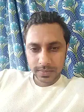 Snapshot of Flybye_0009 chatting on April 10, 2026, 6:23 pm Flybye 0009 online show from April 10, 2026, 6:23 pm