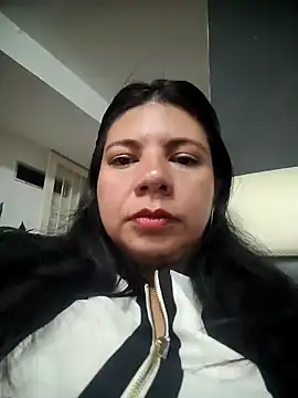 kinky momm online show from January 14, 2026, 4:12 pm