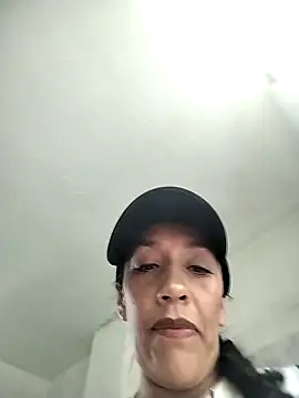 Shantey Laurent online show from March 17, 2026, 3:04 pm