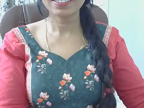 MISS SOMIYA online show from March 5, 2026, 6:37 pm
